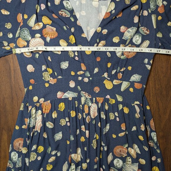 Joanie Albertine Shell Print Midaxi Dress - Picture 11 of 14